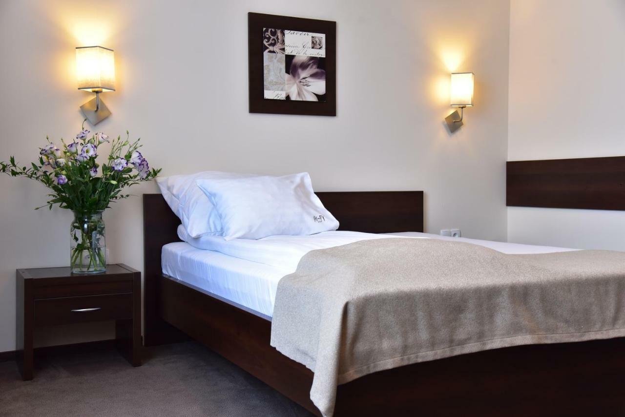 Hotel Hi-Fi Spa Nowy Tomyśl Eksteriør bilde